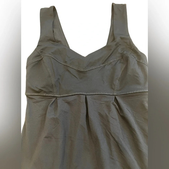Lululemon Elevate Tank with Drawstring Hem 
Black 
Size 2
Pit to pit 13” - Picture 5 of 7
